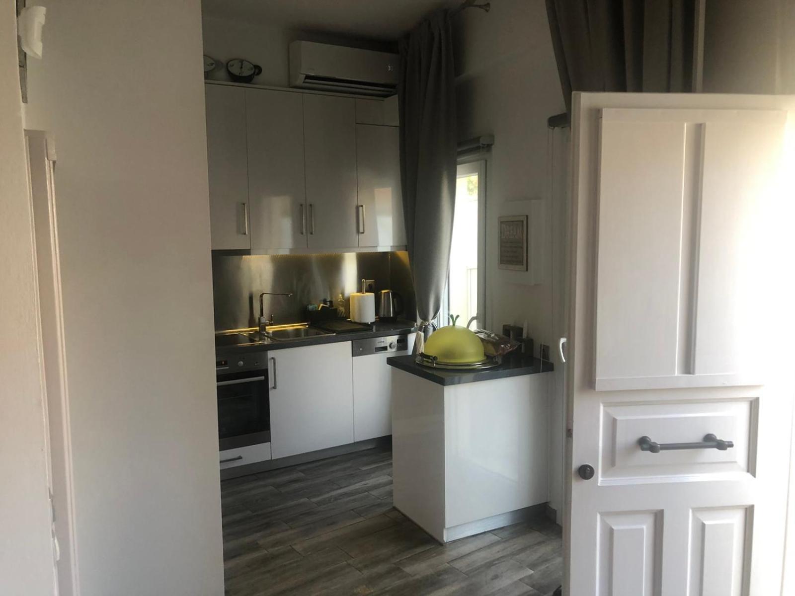 Anemomilos Jacuzzi Suite Corfu  Exterior foto