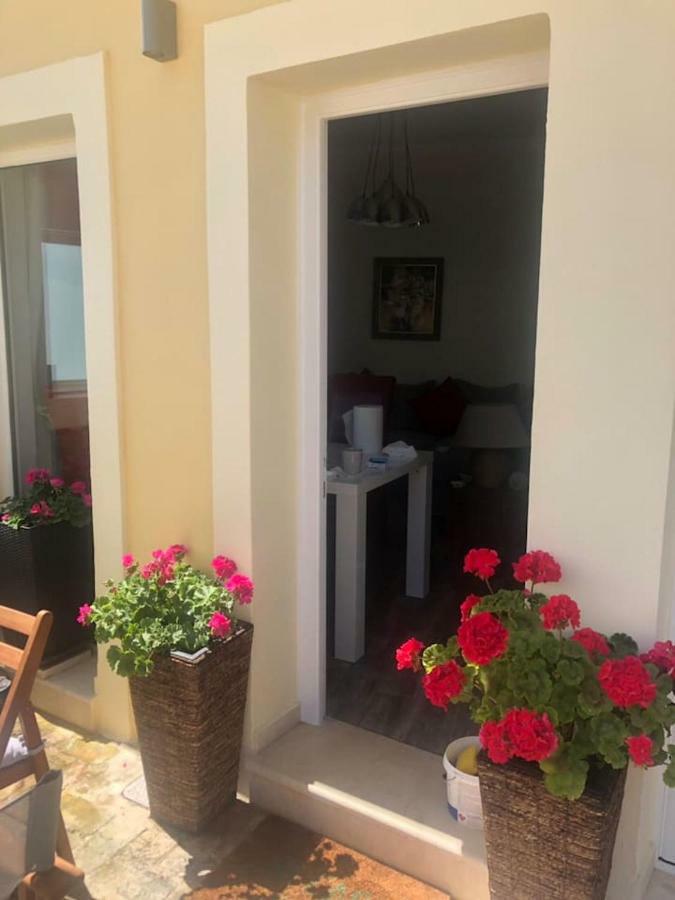 Anemomilos Jacuzzi Suite Corfu  Exterior foto
