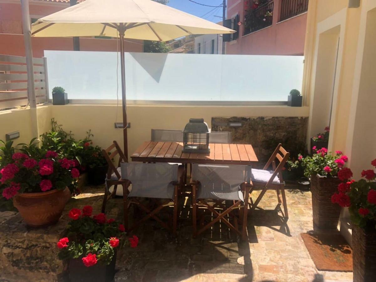 Anemomilos Jacuzzi Suite Corfu  Exterior foto